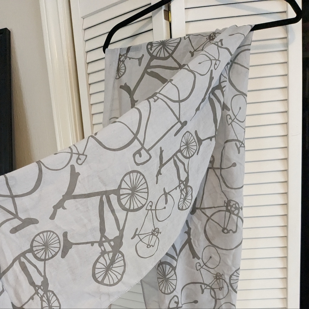 Bicycle print scarf